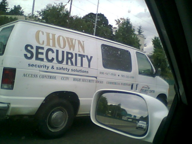 Chown Security van